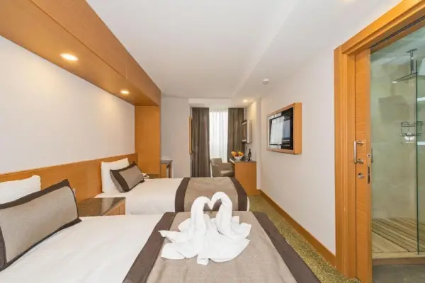 Bisetun Hotel 5