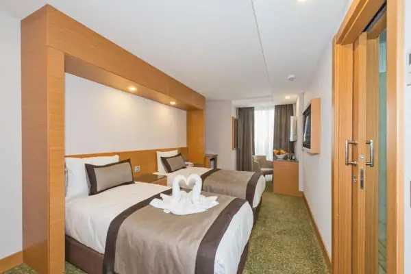 Bisetun Hotel 9